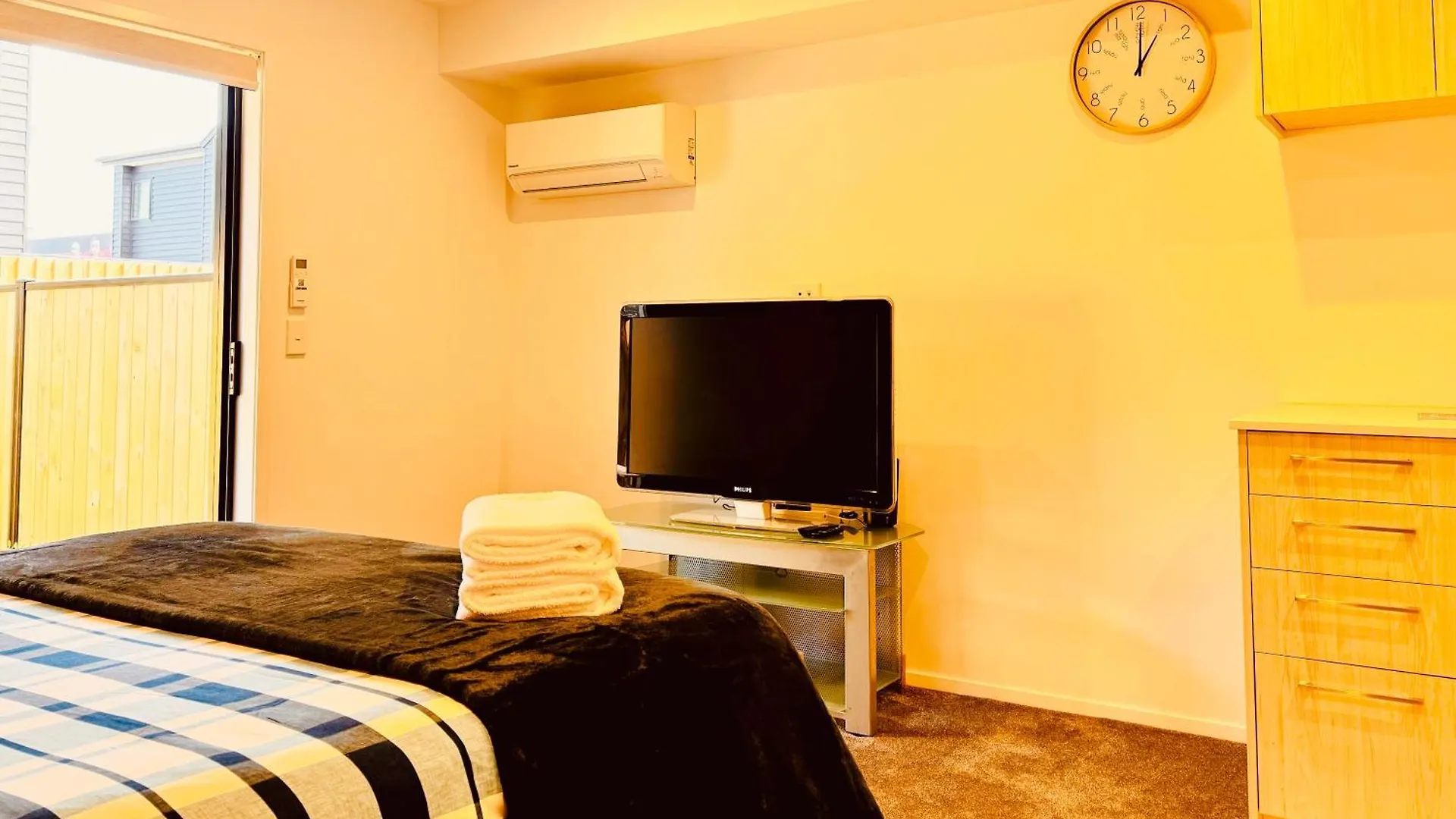 Central Christchurch Heartstay Studio Apartment